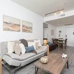 Hollywood Cozy Apartment